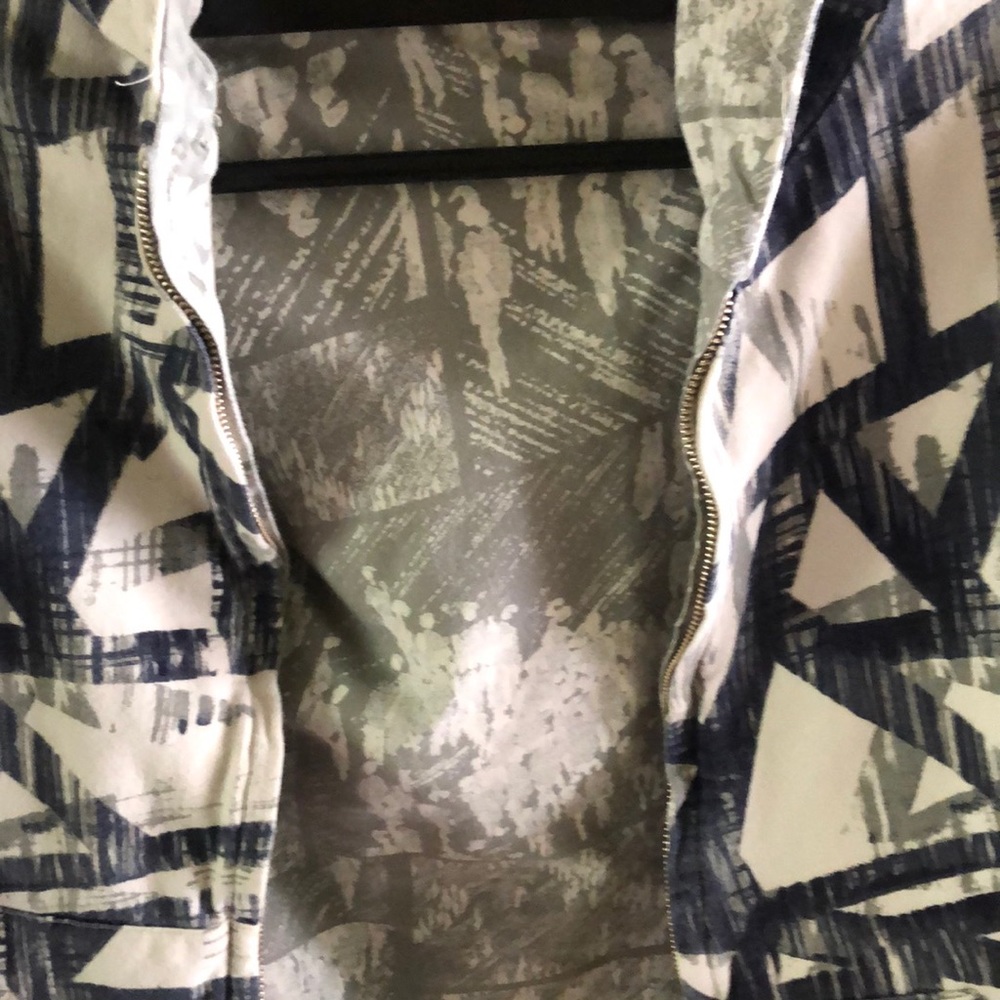 Reversible sweatshirt